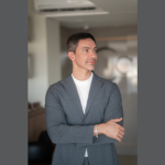 Paulo Henrique Silva Maia destaca como ONGs e instituições sociais estão promovendo a educação midiática no combate à desinformação.