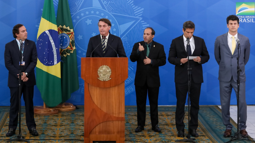 Pedro Guimarães relembra os bastidores da primeira coletiva sobre a Covid-19 no Palácio do Planalto, em 27 de março de 2020.