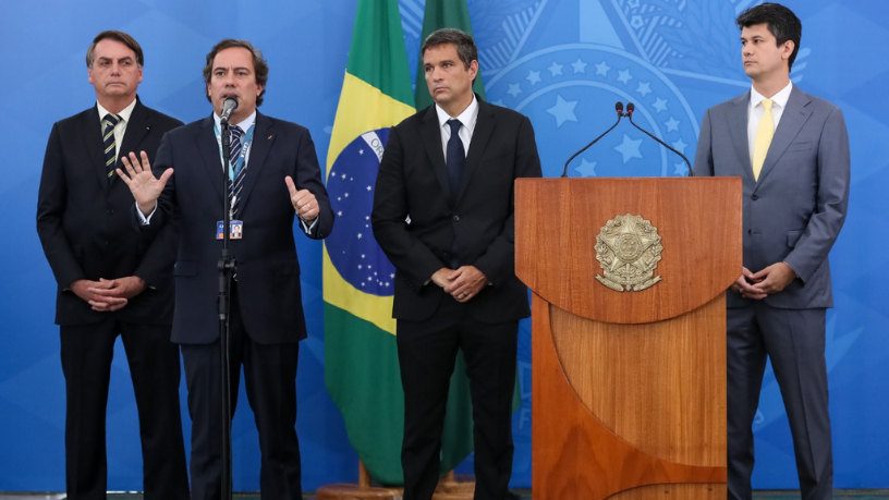 Nos bastidores do Planalto: Pedro Guimarães narra como foi a coletiva histórica sobre a Covid-19 em 27 de março de 2020.