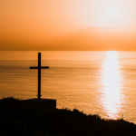 Jose Eduardo De Oliveira e Silva apresenta o pensamento de Bento XVI sobre a razão iluminada pela fé, revelando uma inteligência que adora e reconhece o real.