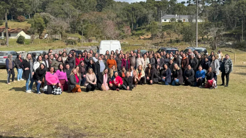 A Sigma Educação e Tecnologia Ltda explica como projetos educacionais podem incorporar a sustentabilidade de maneira prática e interdisciplinar.